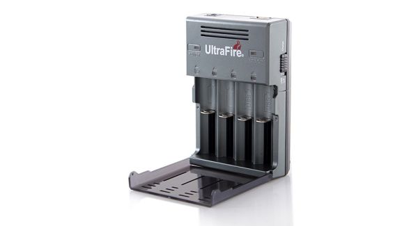 UltraFire WF-128S multi Ladegerät mit USB-Ausgang