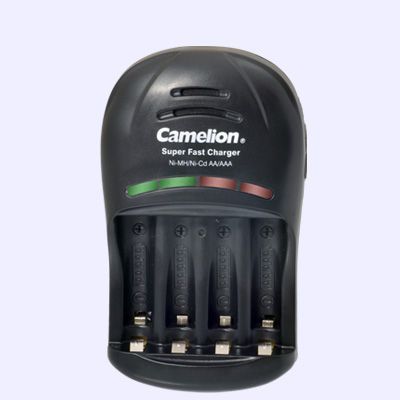 Camelion BC-1012 Schnell-Ladegerät für 1-4 AA/AAA Ni-MH